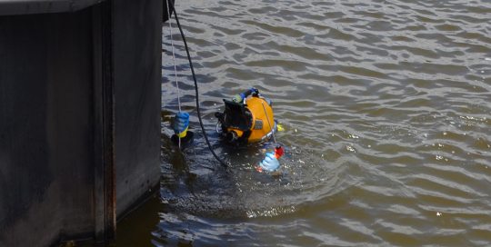 Diving 13